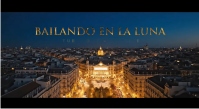 BAILANDO EN LA LUNA
